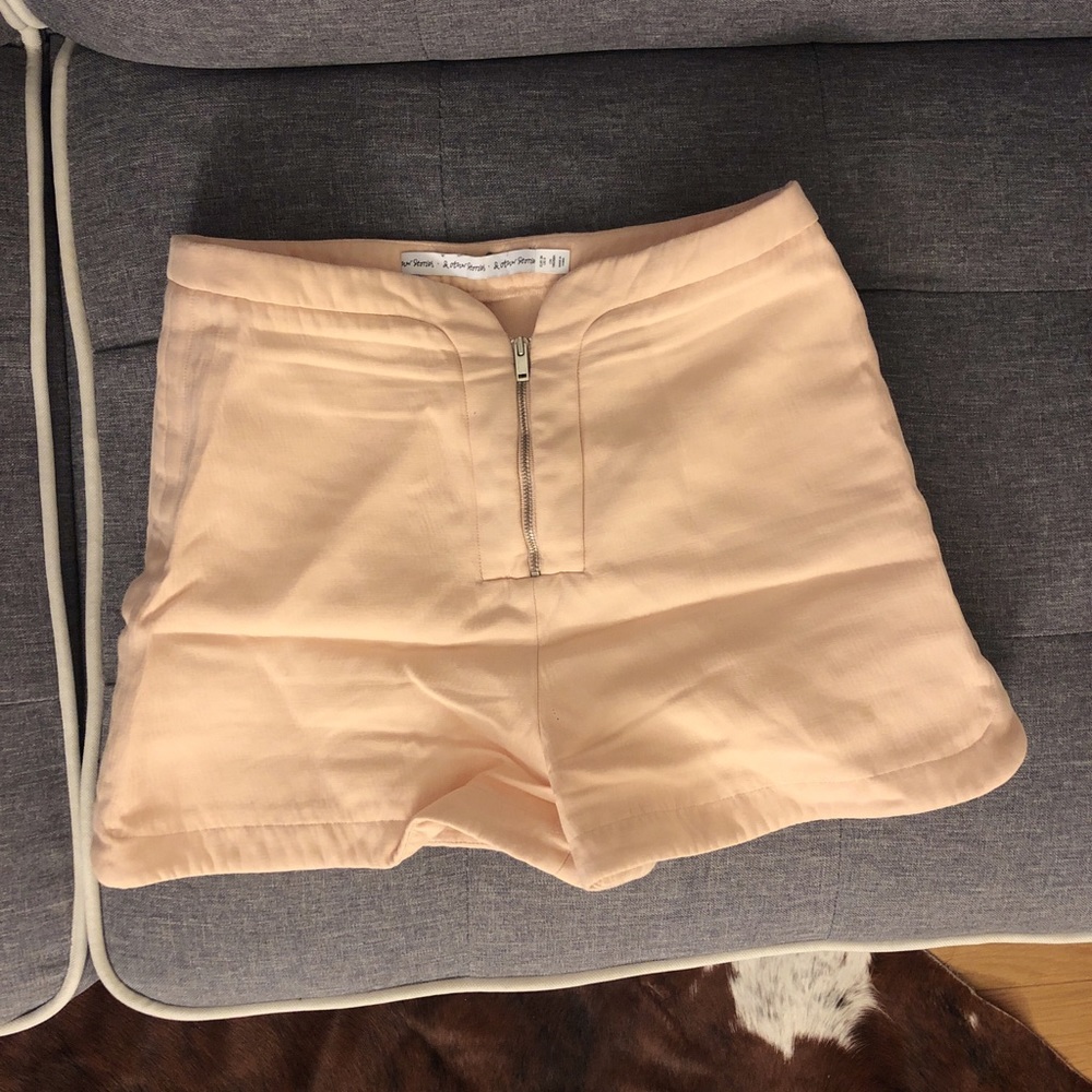 &OtherStories creamy pink high-rise shorts size 6